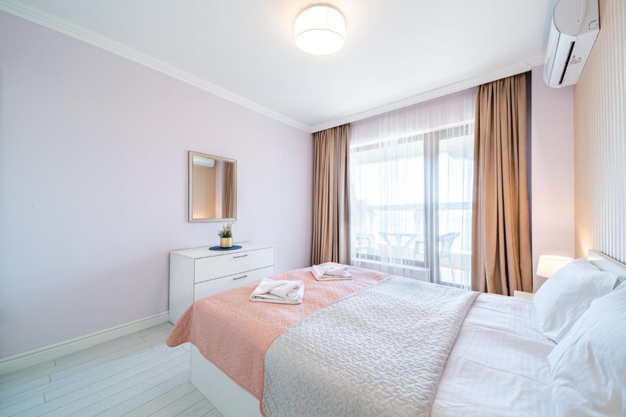 La Mer Luxury Apartments Golden Sands Exteriör bild